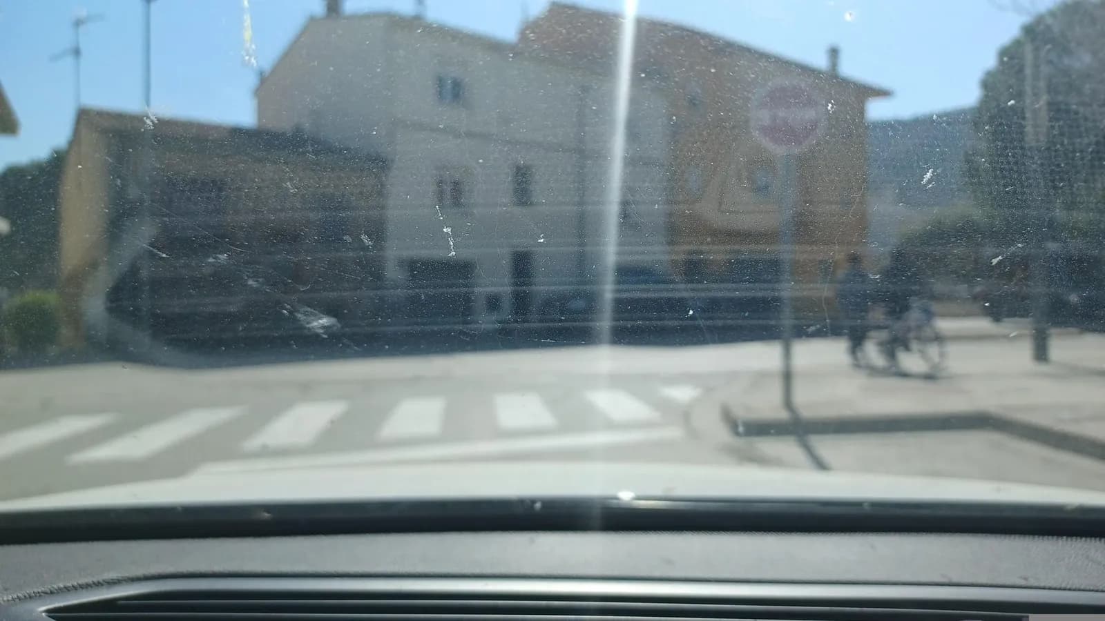 Aparcamiento gratuito cerca de Besalú (Girona) en Besalú (Girona)