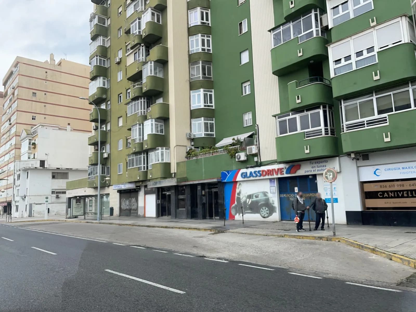 Aparcamiento gratuito cerca de Estadio Nuevo Mirandilla en Cádiz