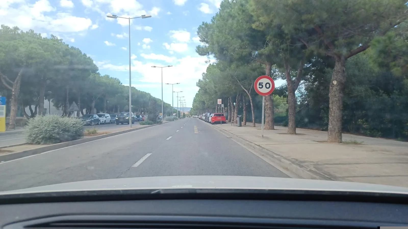 Aparcamiento gratuito cerca de Ferrari Land (Salou) en Vila-seca (Tarragona)