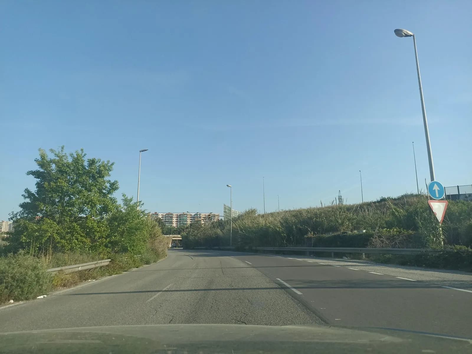 Aparcamiento gratuito cerca de Hospital Universitari de Bellvitge (L'Hospitalet) en L'Hospitalet de Llobregat (Barcelona)