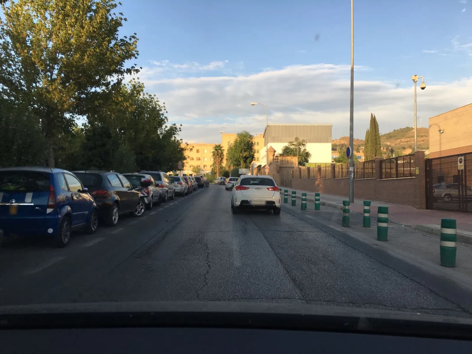 Aparcamiento gratuito cerca de Plaza de Toros Monumental de Granada en Granada
