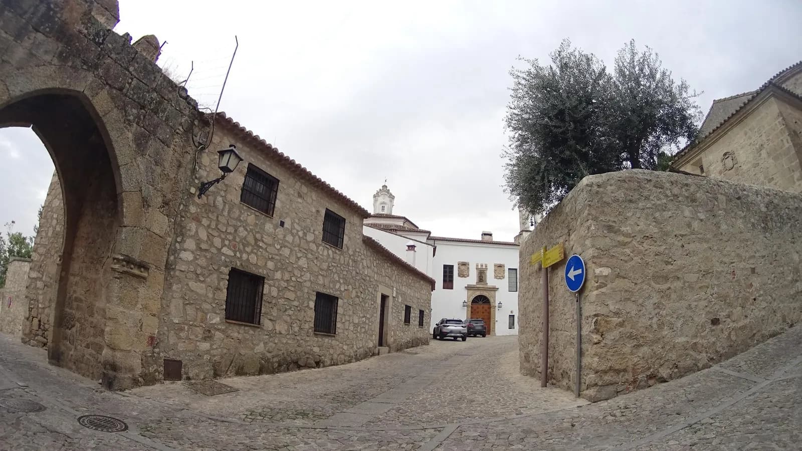 Aparcamiento gratuito cerca de Plaza Mayor de Trujillo en Trujillo (Cáceres)