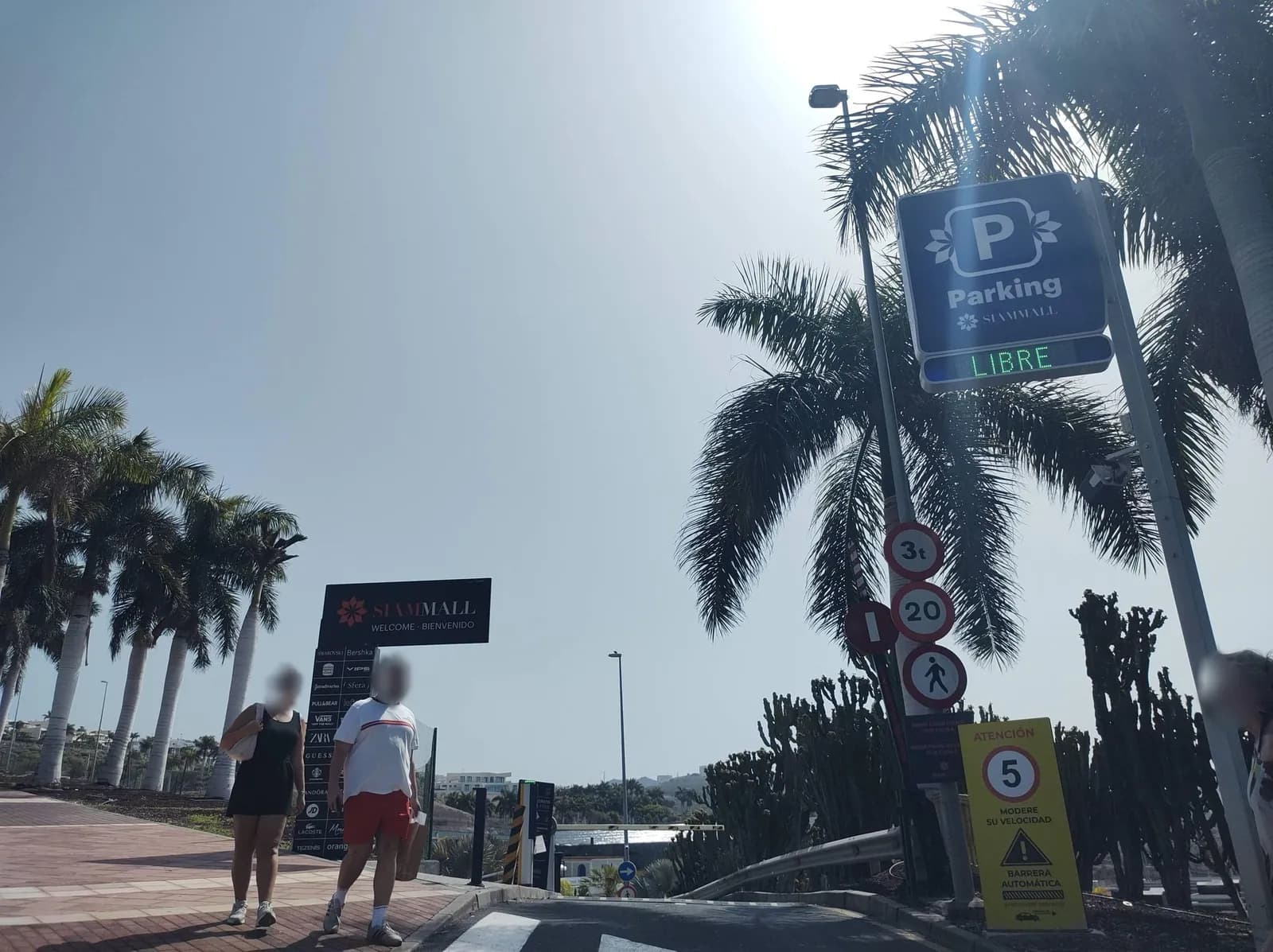 Aparcamiento gratuito cerca de Siam Park (Tenerife) en Arona (Santa Cruz de Tenerife)
