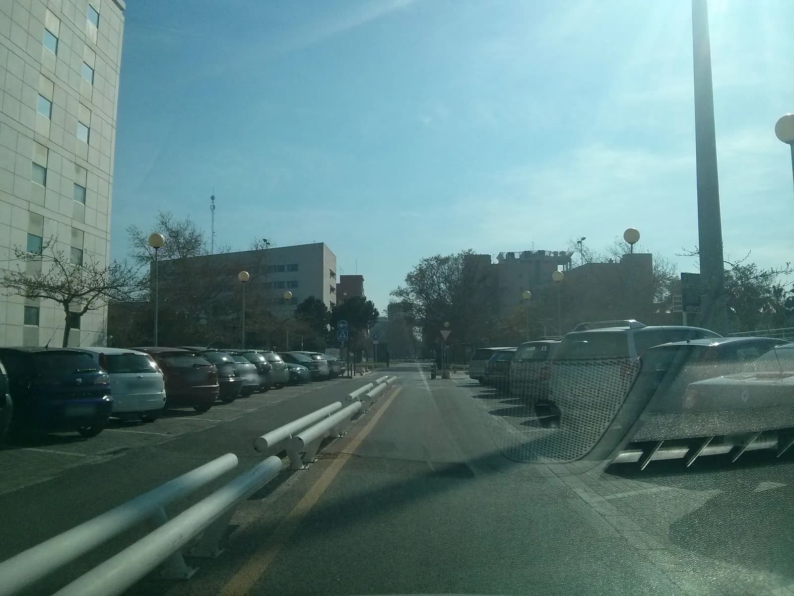 Aparcamiento gratuito cerca de Universidad Politécnica de Valencia en la Font d'En Carròs (Valencia)