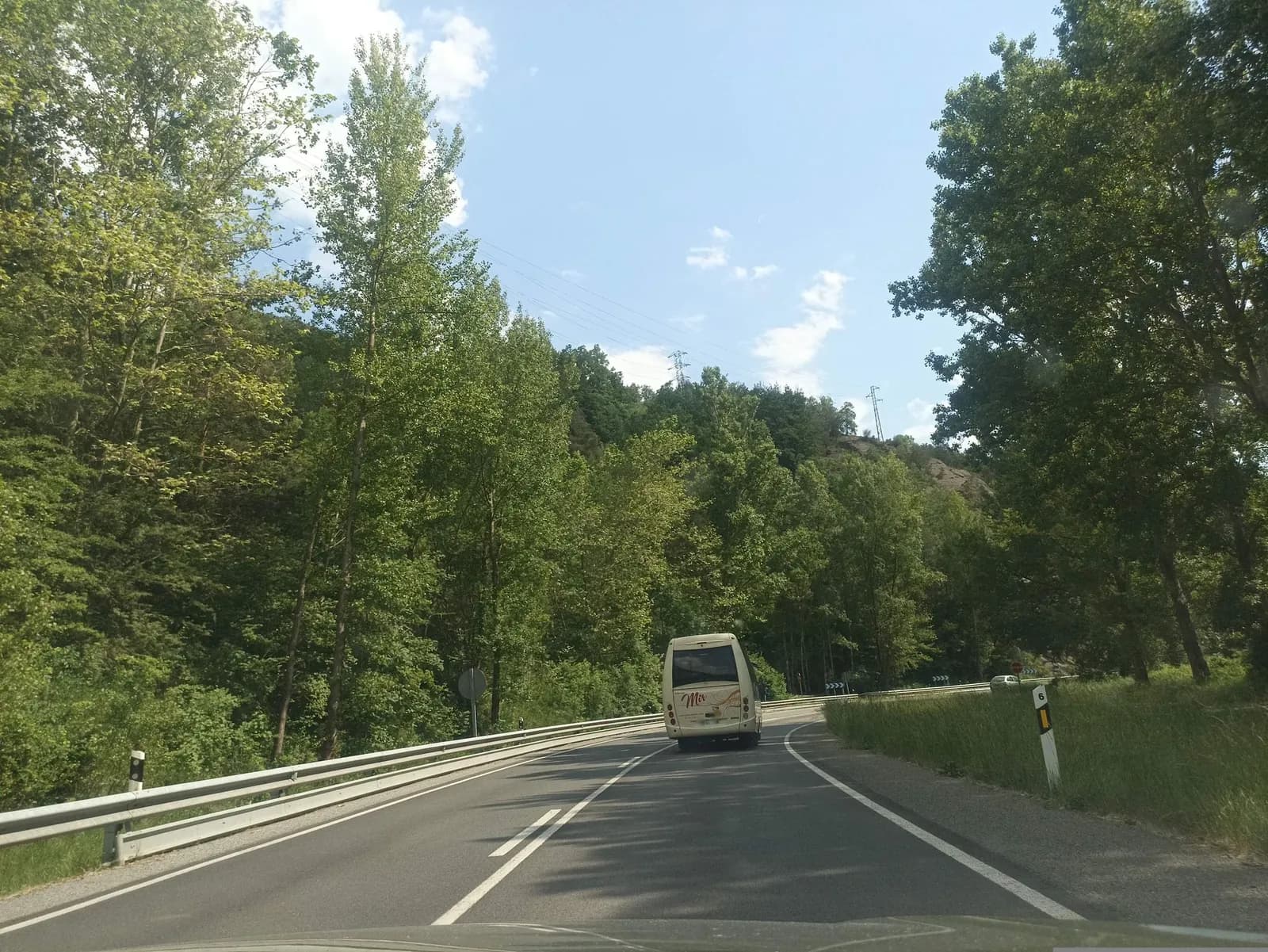 Aparcamiento gratuito en Eix Pirinenc en Campdevànol (Girona)