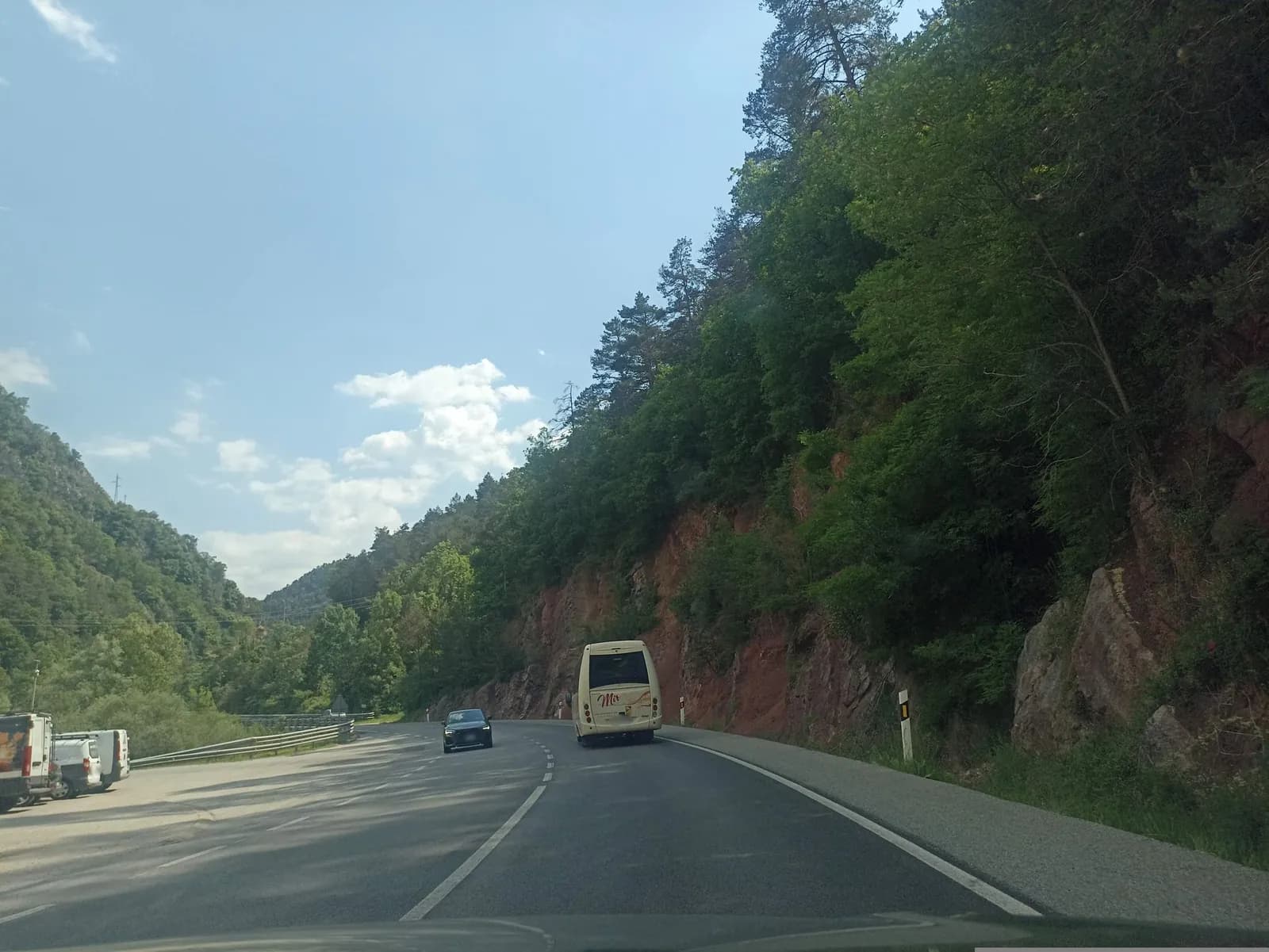 Aparcamiento gratuito en Eix Pirinenc en Campelles (Girona)