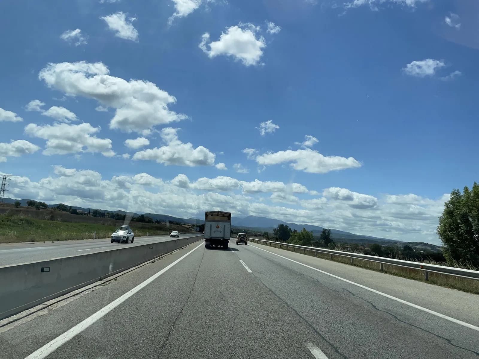 Aparcamiento gratuito en Eix Transversal en Folgueroles (Barcelona)