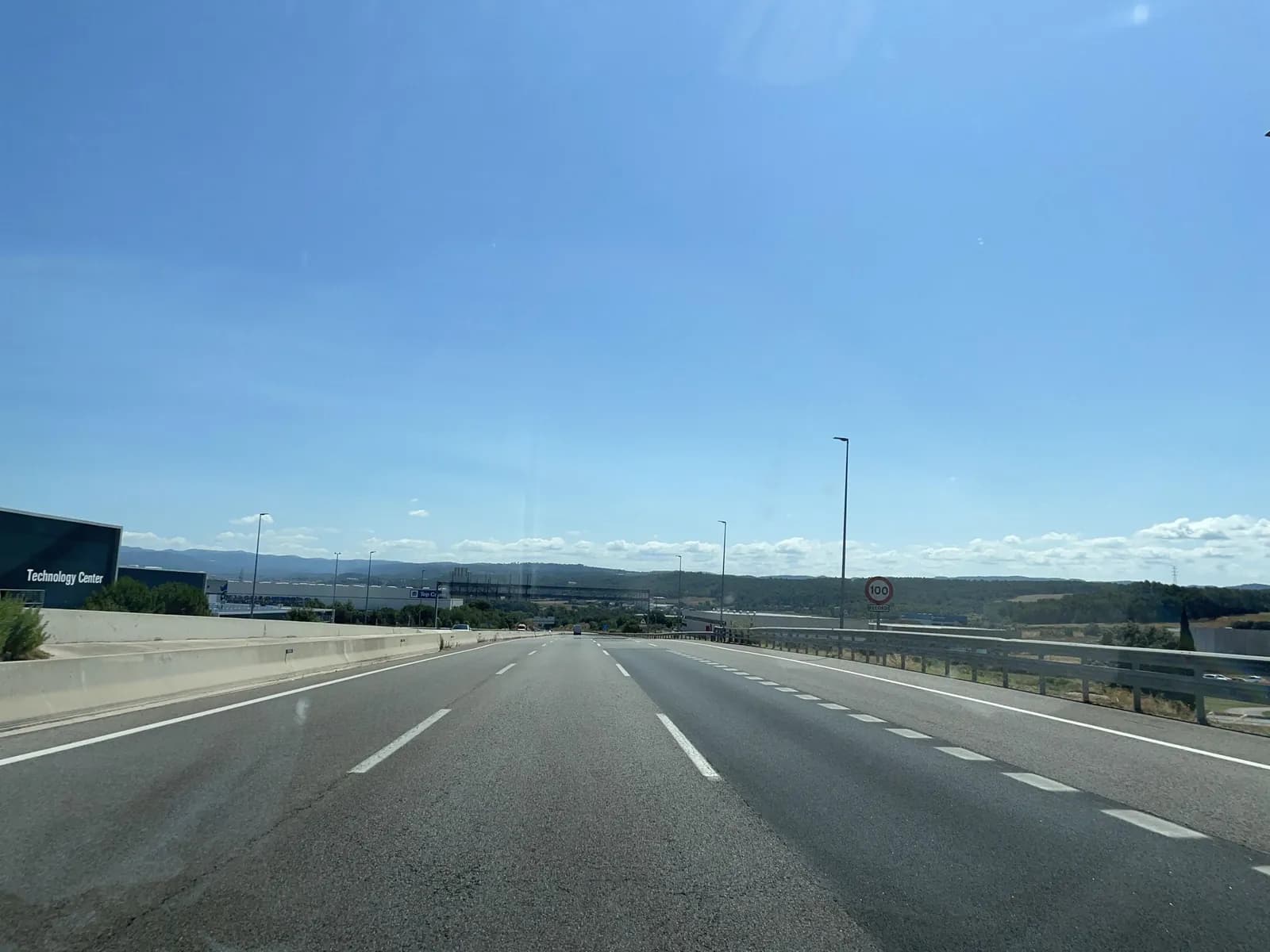 Aparcamiento gratuito en Eix Transversal en Navarcles (Barcelona)