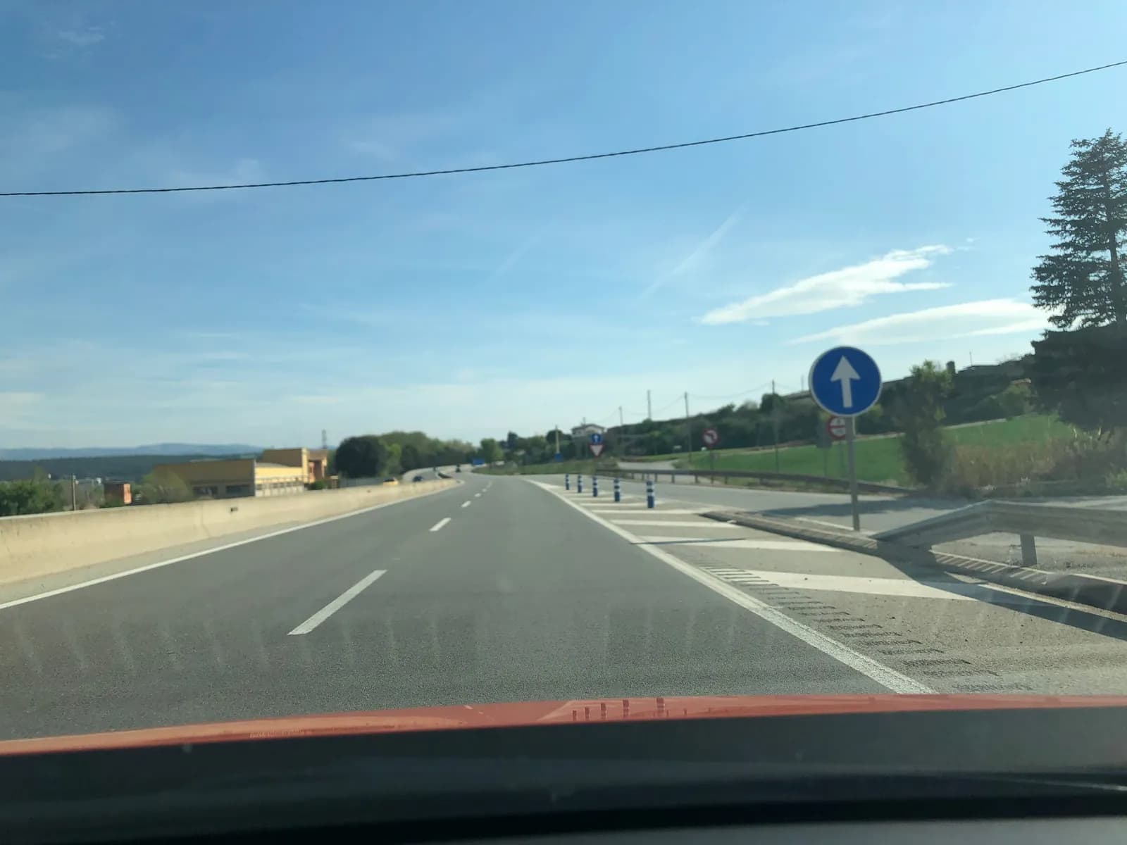 Aparcamiento gratuito en eje del Llobregat C-16 en Sallent (Barcelona)