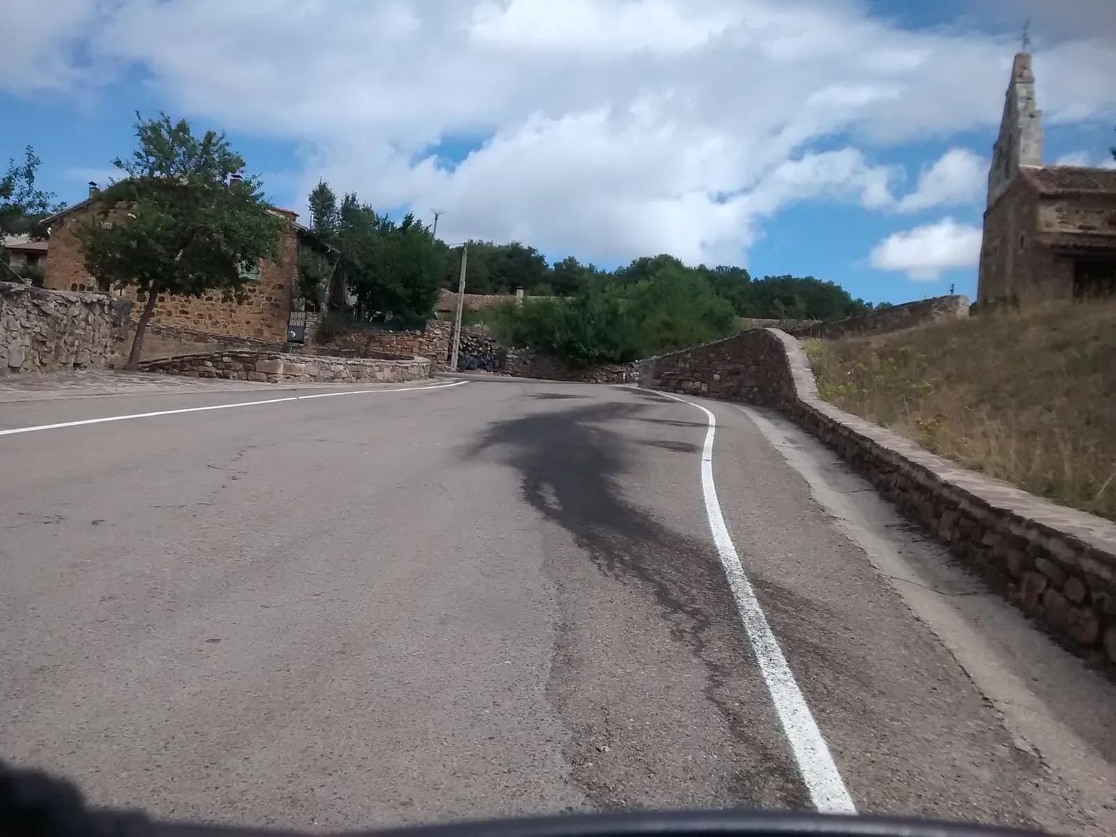 Aparcamiento gratuito en el este de Polentinos en Polentinos (Palencia)