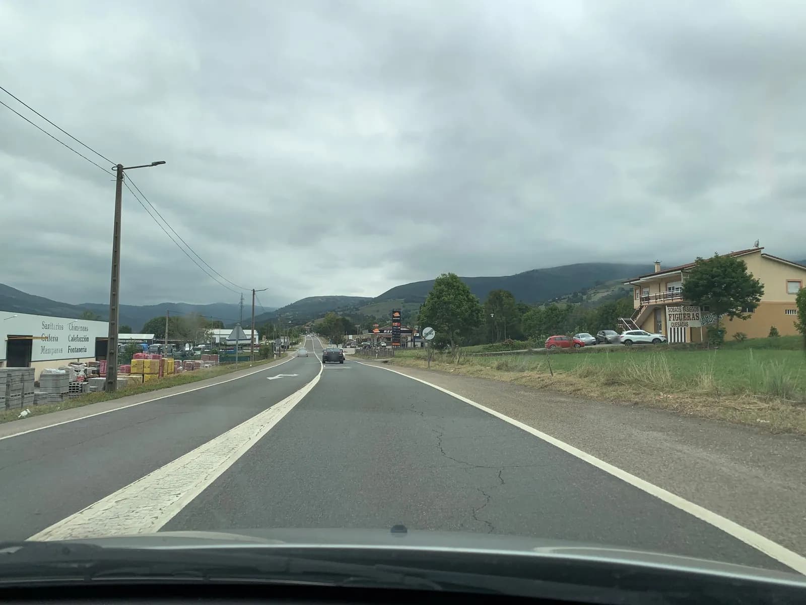 Aparcamiento gratuito en el noreste de Corvera de Toranzo en Corvera de Toranzo (Cantabria)