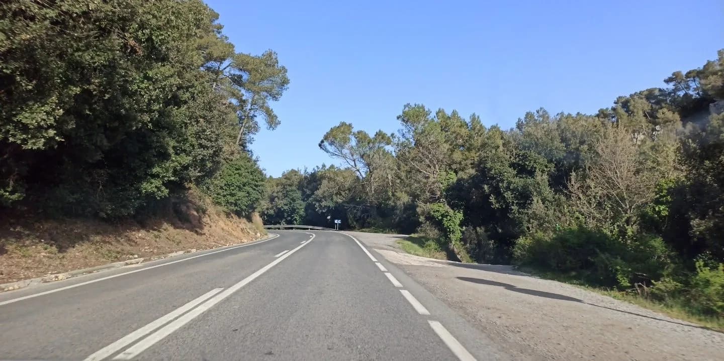 Aparcamiento gratuito en el norte de Sant Quintí de Mediona en Sant Quintí de Mediona (Barcelona)
