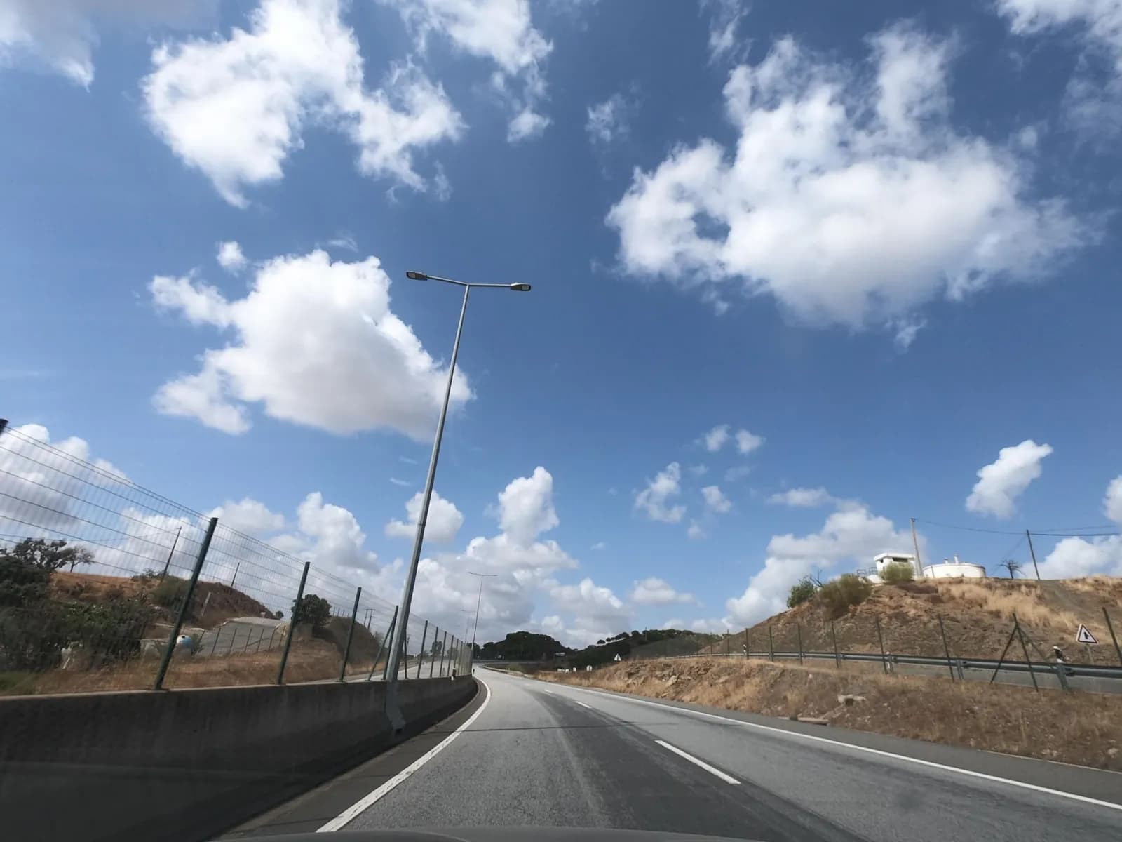 Aparcamiento gratuito en el oeste de Villablanca en Villablanca (Huelva)