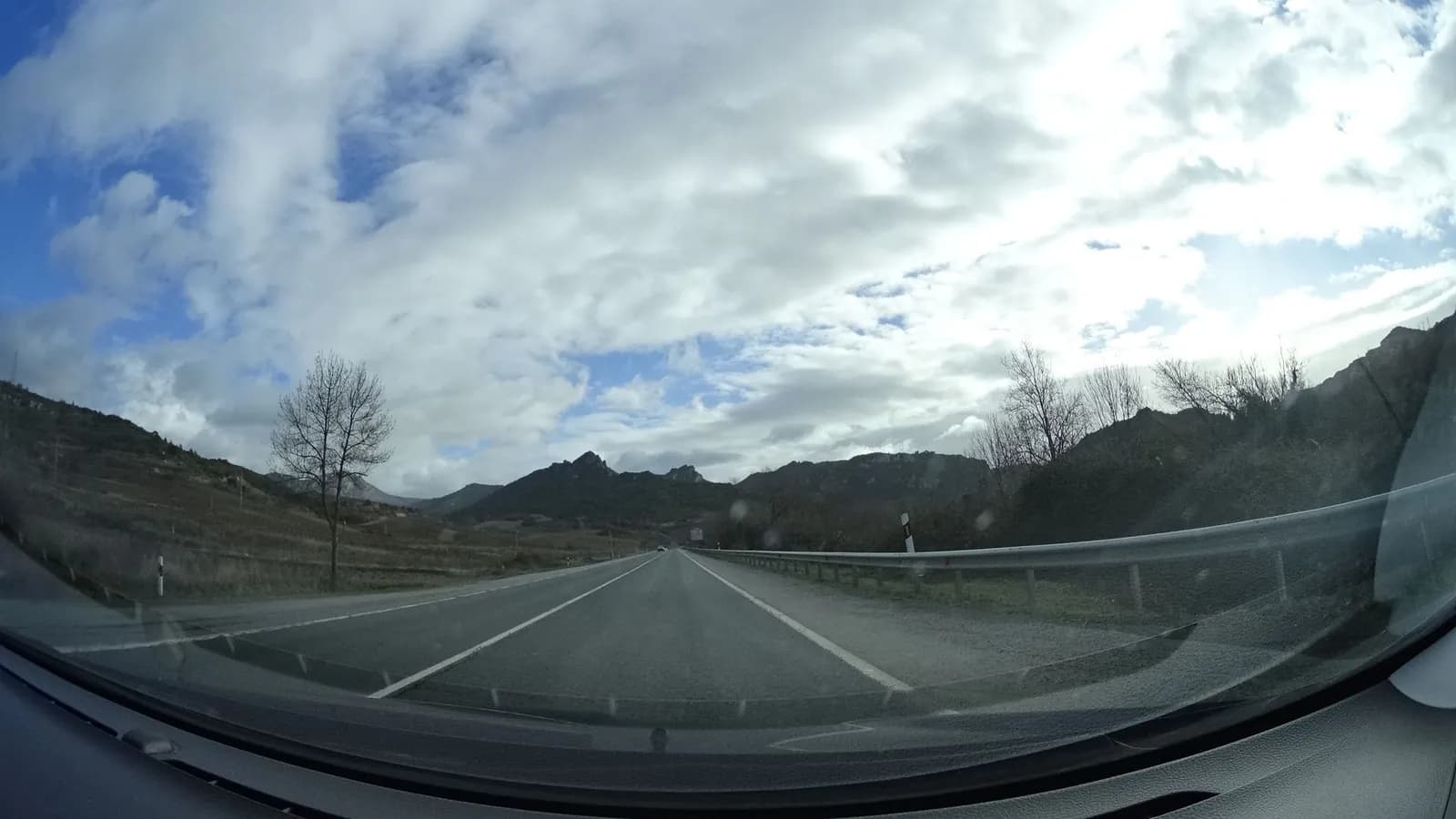 Aparcamiento gratuito en el sureste de Zambrana en Zambrana (Álava)