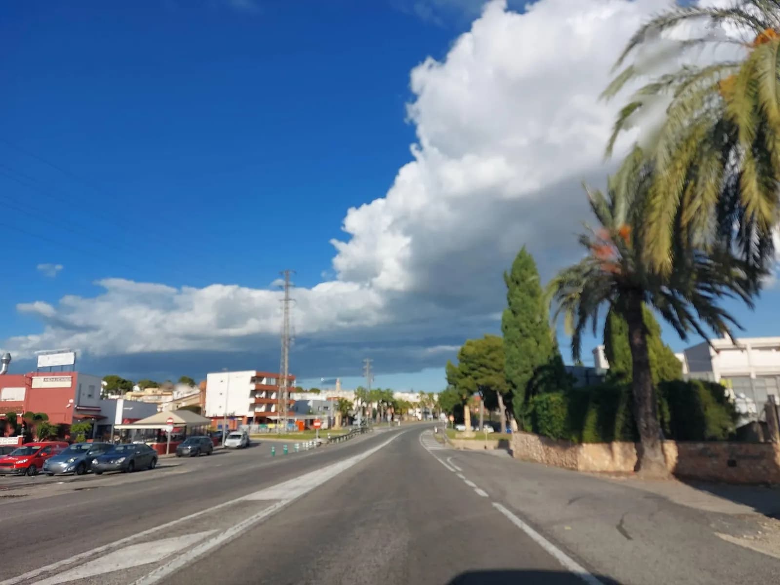 Aparcamiento gratuito en el suroeste de Creixell en Creixell (Tarragona)