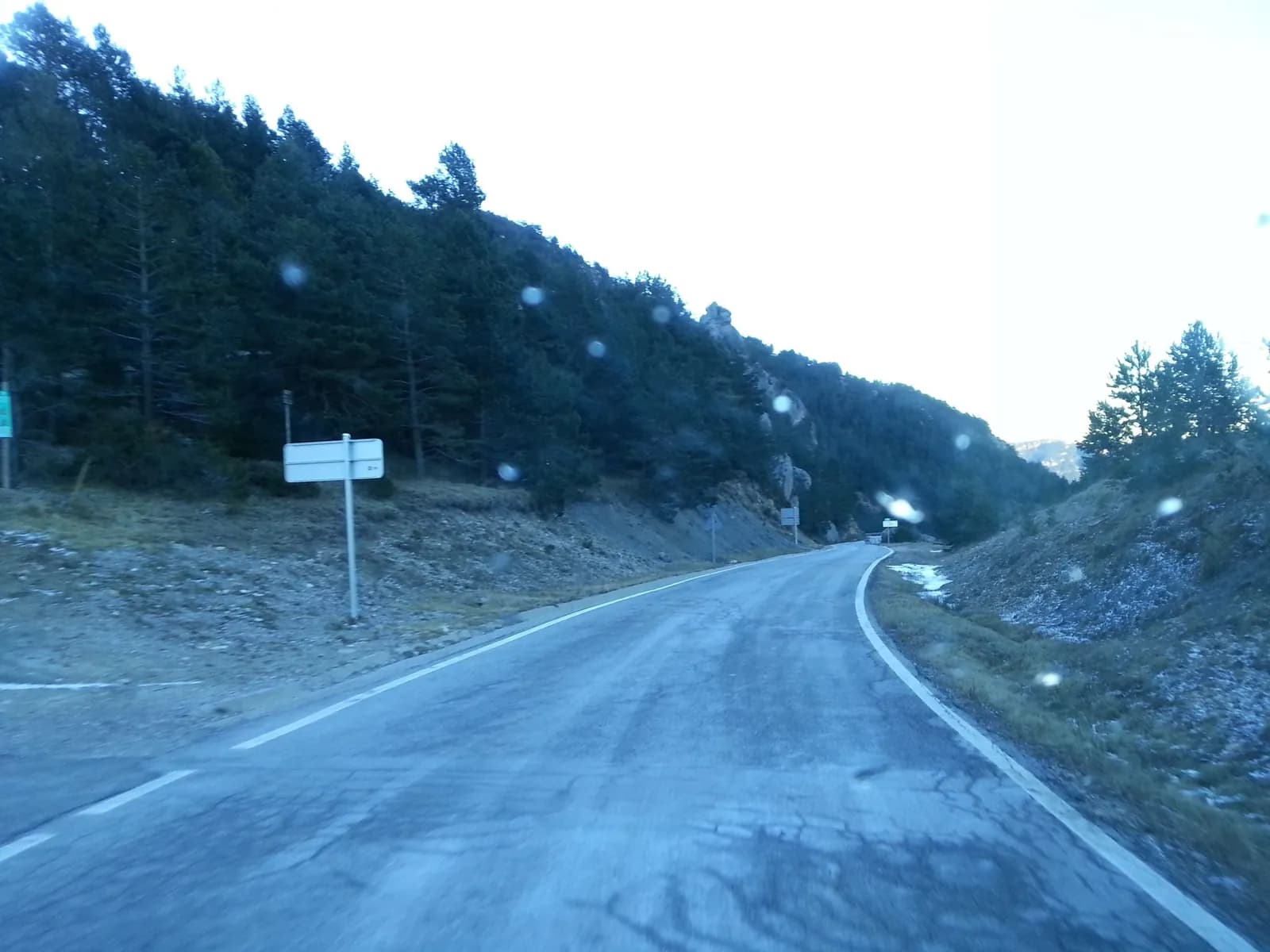 Aparcamiento gratuito en el suroeste de Josa i Tuixén en Josa i Tuixén (Lleida)