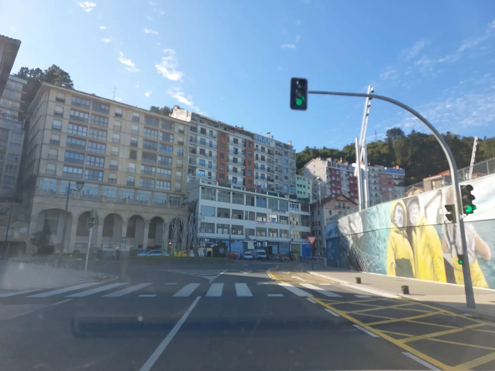 Aparcamiento gratuito en Itsasaurre kalea en Ondarroa (Bizkaia)