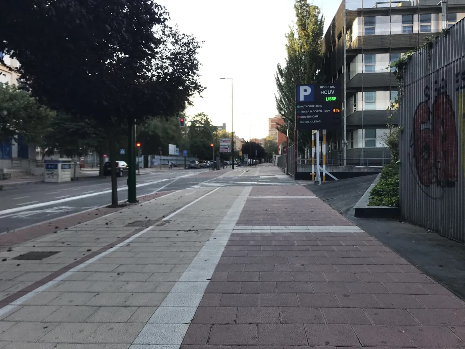 Aparcamiento gratuito junto a Hospital Clínico Universitario de Valladolid en Valladolid