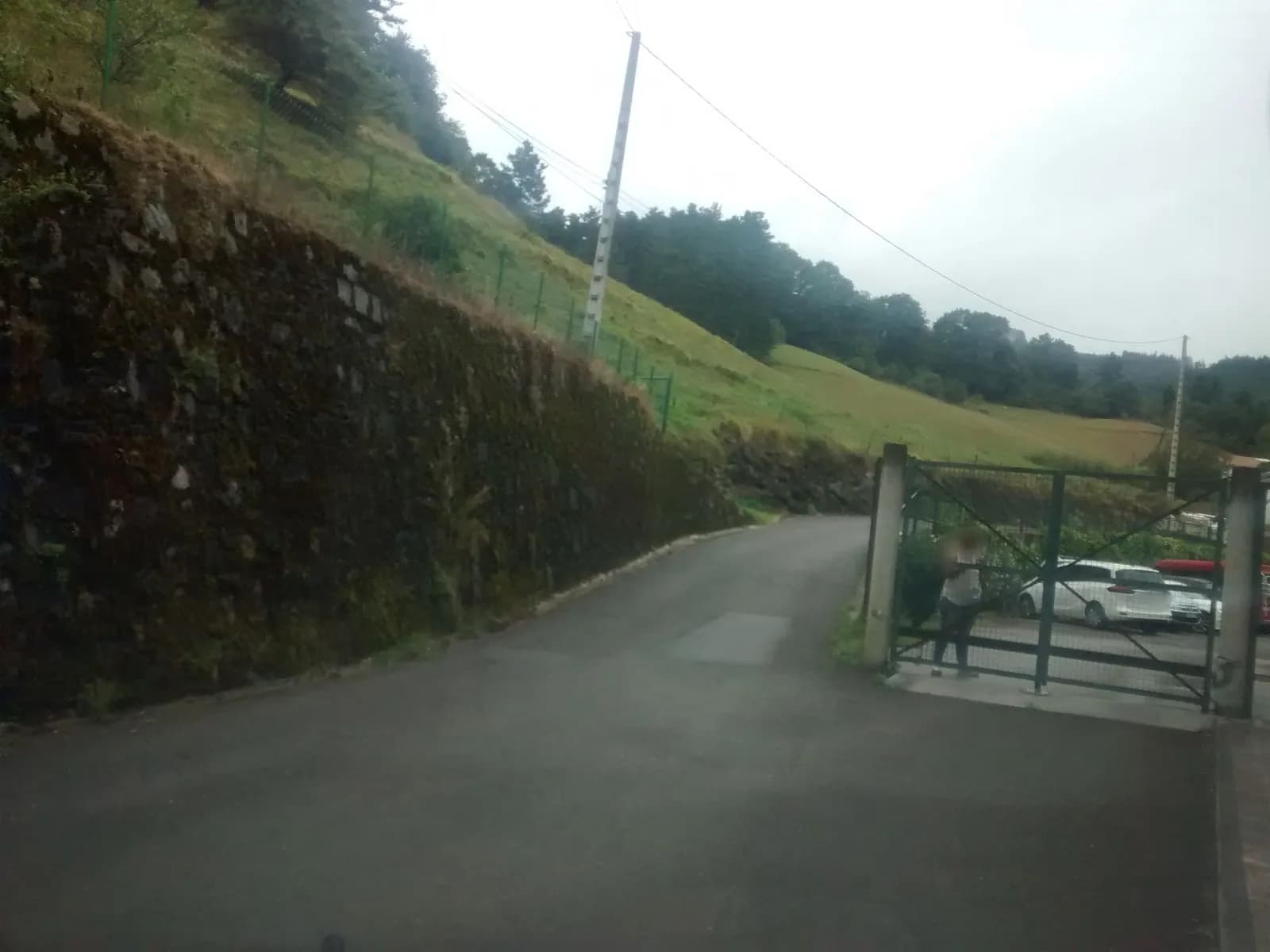 Aparcamiento gratuito en Lizarraga auzoa en Antzuola (Gipuzkoa)