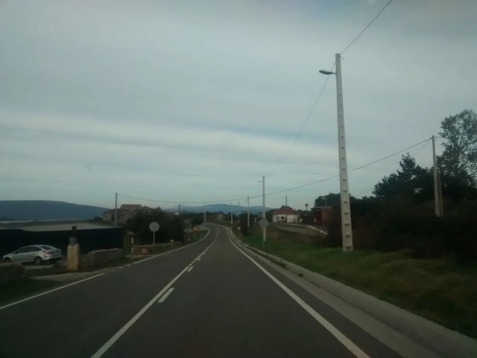 Aparcamiento gratuito en Llano en Arija (Burgos)