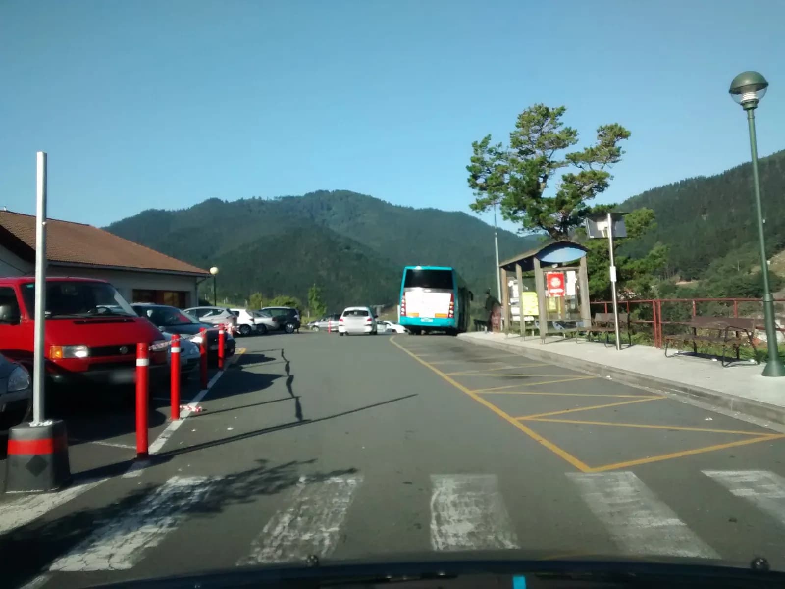 Aparcamiento gratuito en Mendarozabal-Idialzabaltxo en Mendaro (Gipuzkoa)