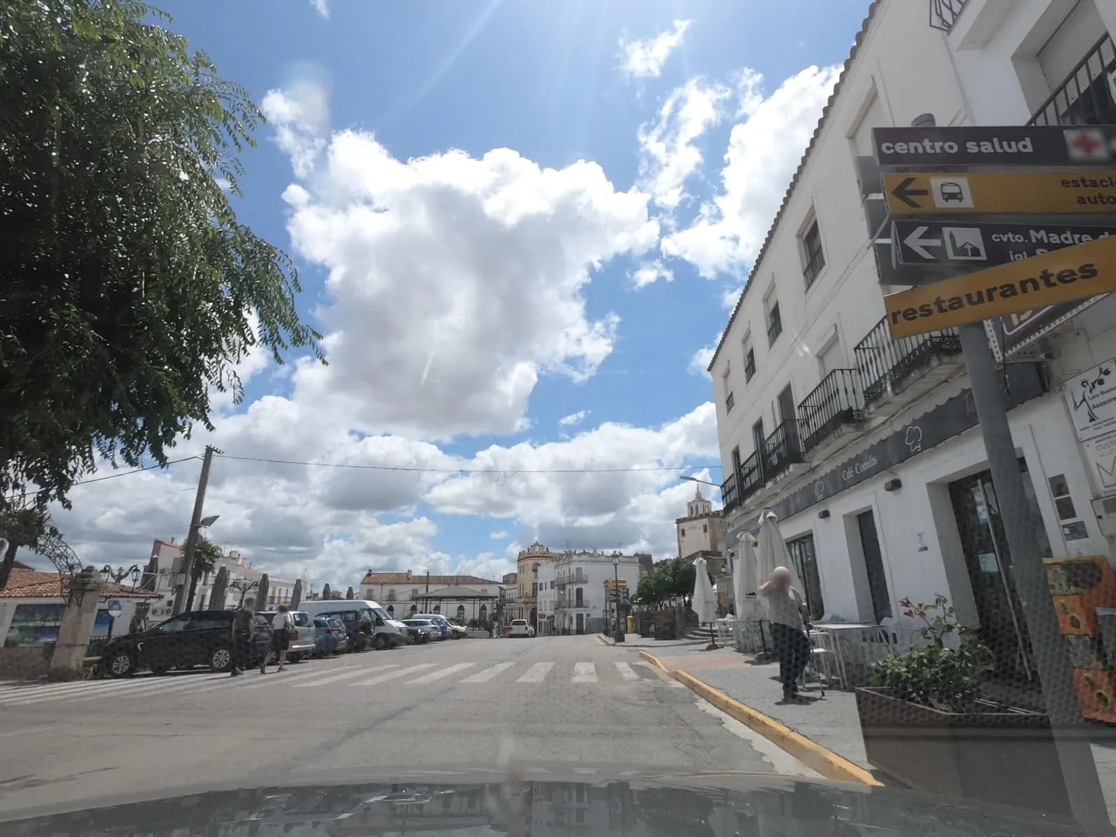 Aparcamiento gratuito en Paseo Alameda en Alburquerque (Badajoz)