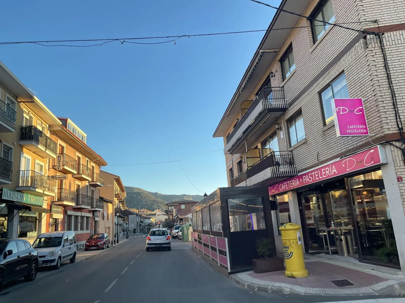 Aparcamiento gratuito en Paseo de San Sebastián en Becerril de la Sierra (Madrid)