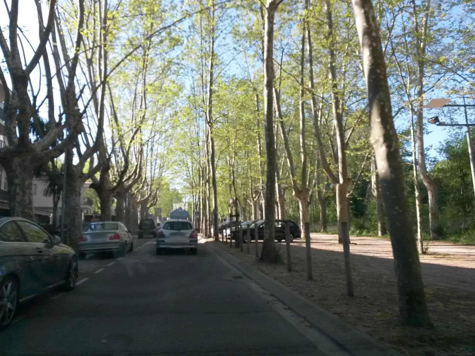 Aparcamiento gratuito en Passeig de Dalmau en Porqueres (Girona)
