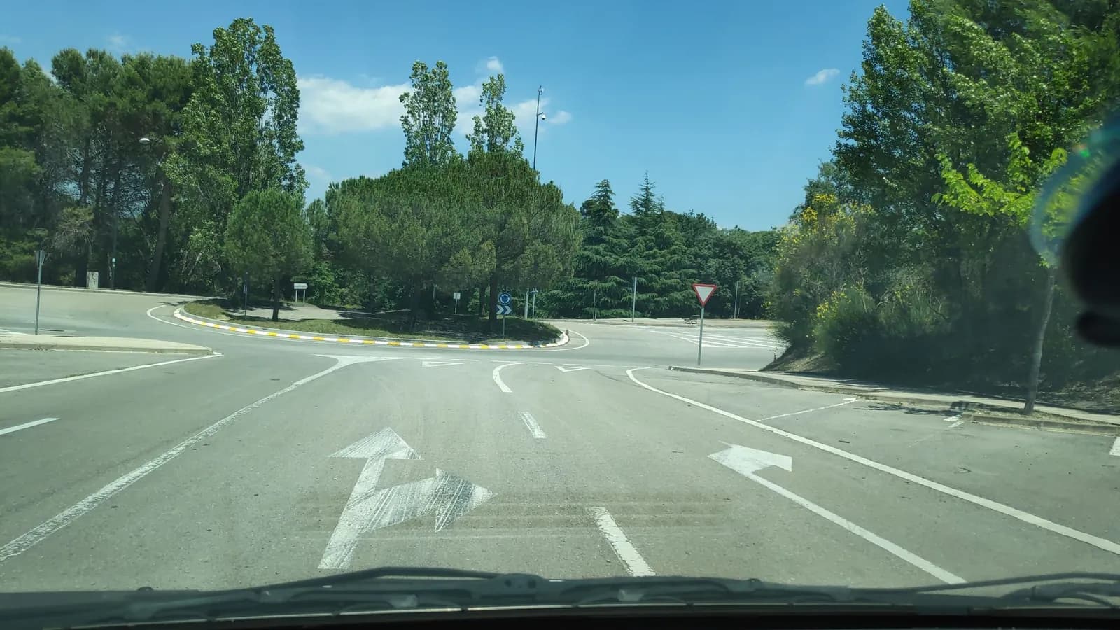 Aparcamiento gratuito en Plaça Civica en Badia del Vallès (Barcelona)