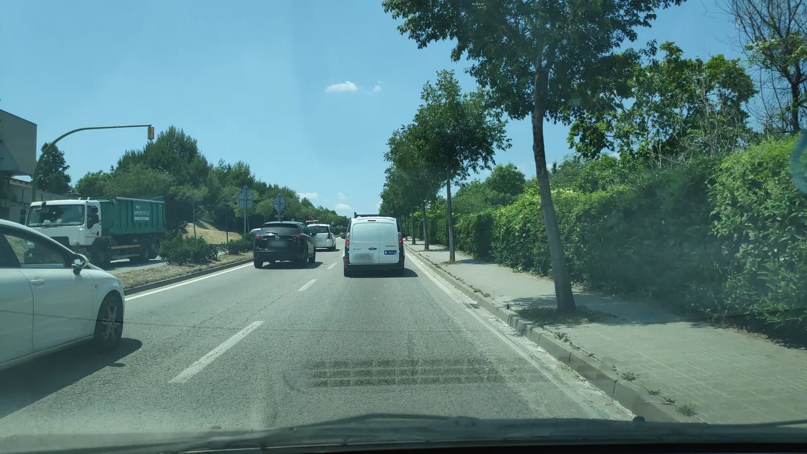 Aparcamiento gratuito en Plaça de l'Ajuntament en Canovelles (Barcelona)