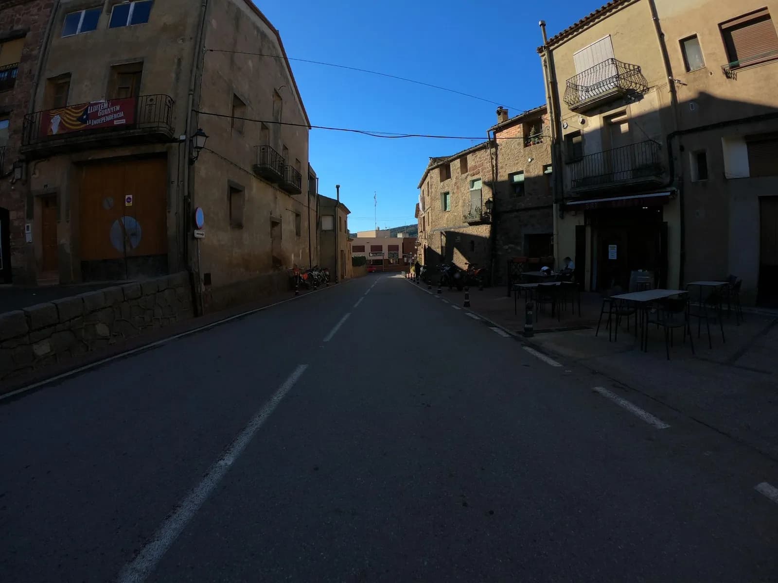 Aparcamiento gratuito en Plaça de Sant Roc en Prades (Tarragona)