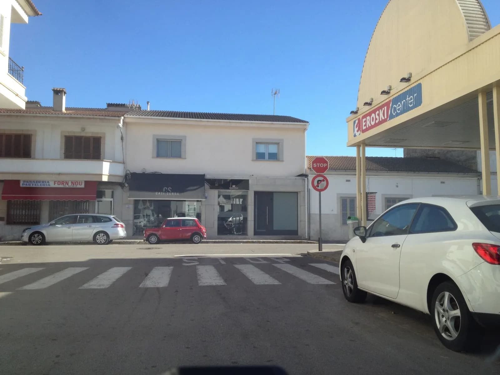 Aparcamiento gratuito en Plaça del Tren en Pobla (Sa) (Illes Balears)