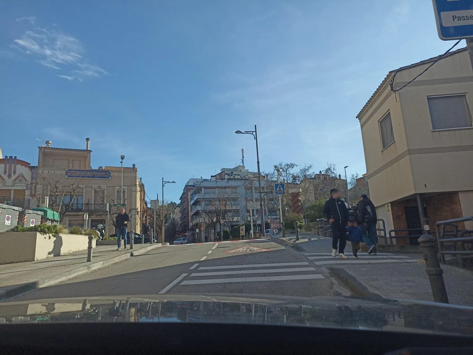 Aparcamiento gratuito en Plaça dels Països Catalans en Molins de Rei (Barcelona)
