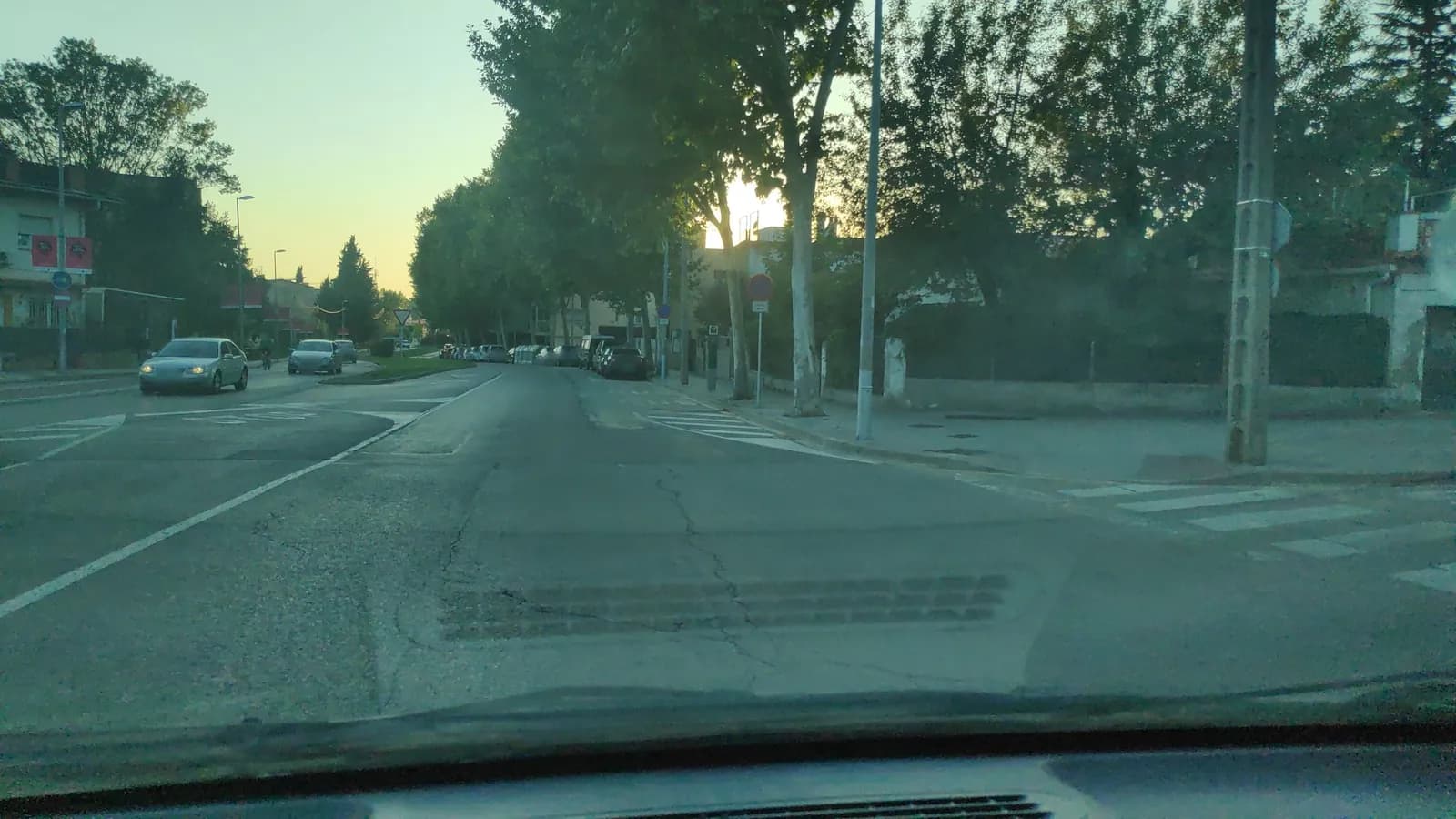 Aparcamiento gratuito en Plaça La Salut en Cerdanyola del Vallès (Barcelona)
