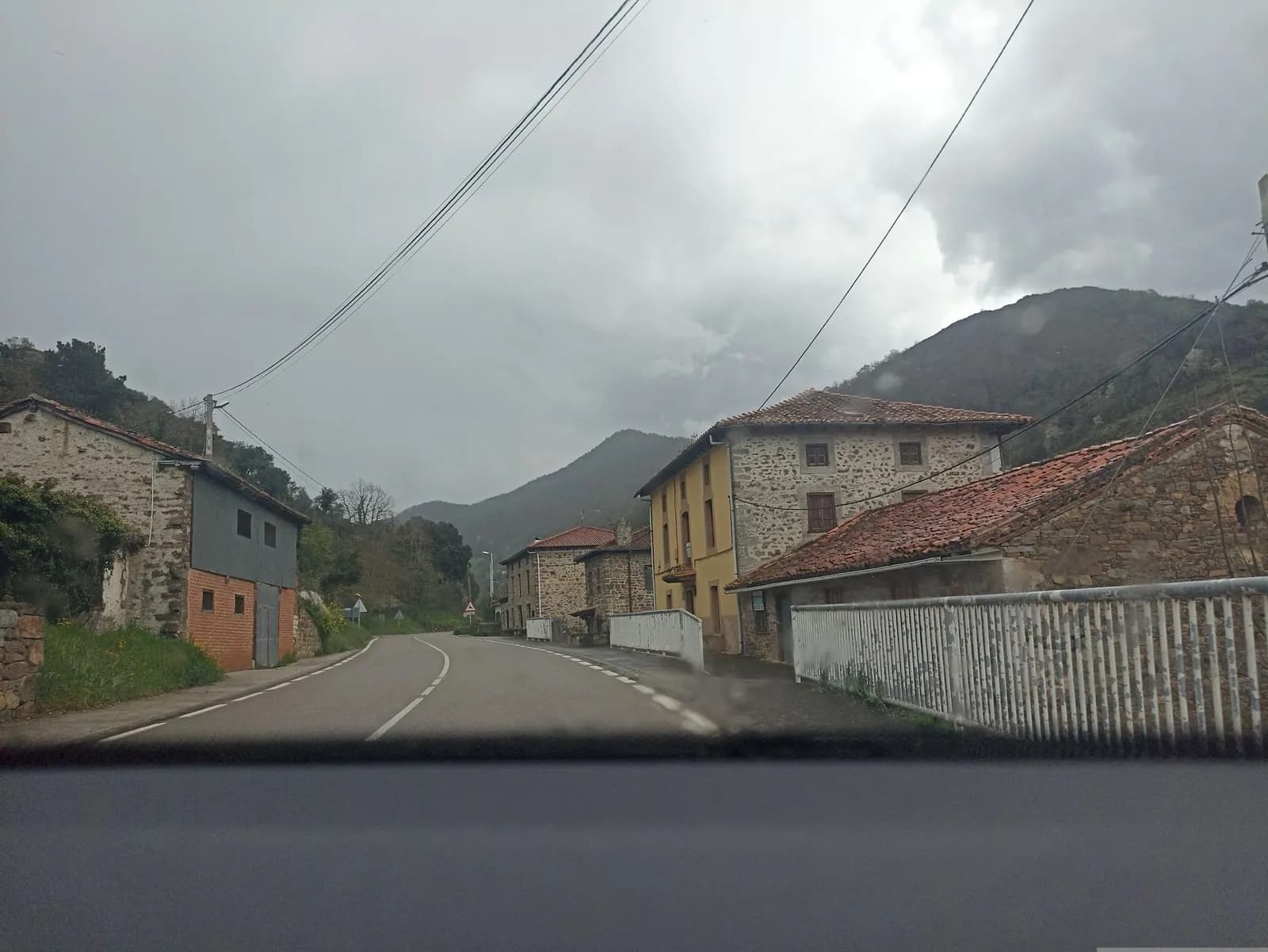 Aparcamiento gratuito en Potes-Piedrasluengas en Pesaguero (Cantabria)