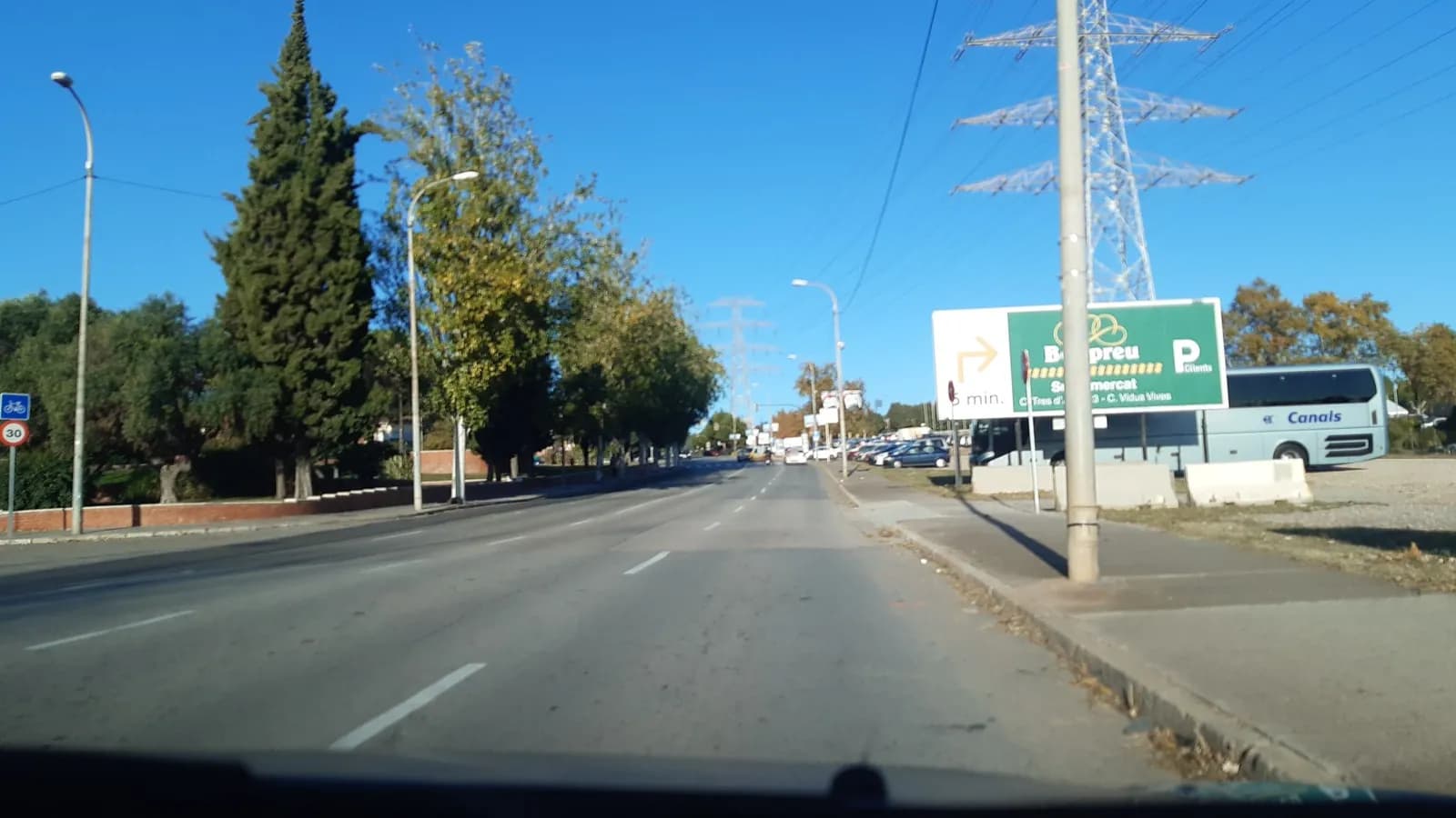 Aparcamiento gratuito en Ronda de Sant Ramon en Sant Boi de Llobregat (Barcelona)