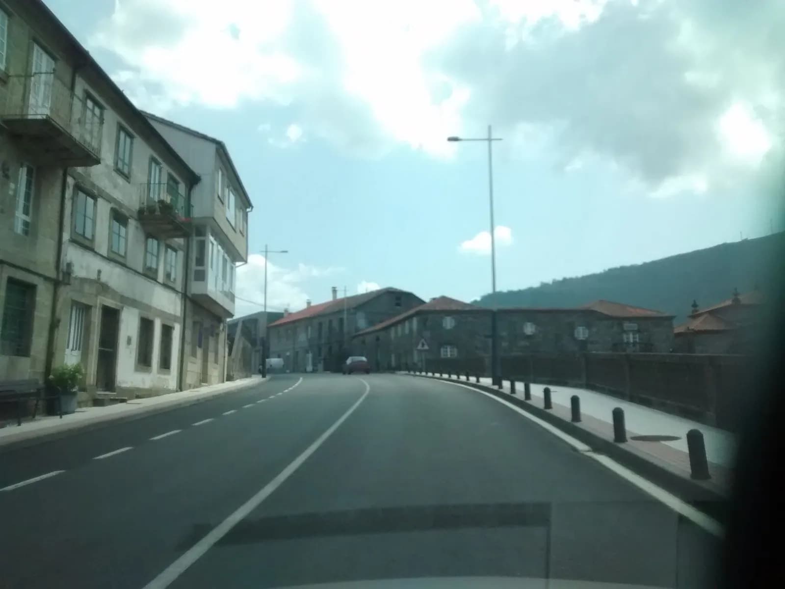 Aparcamiento gratuito en Rúa do Campo en Cerdedo (Pontevedra)