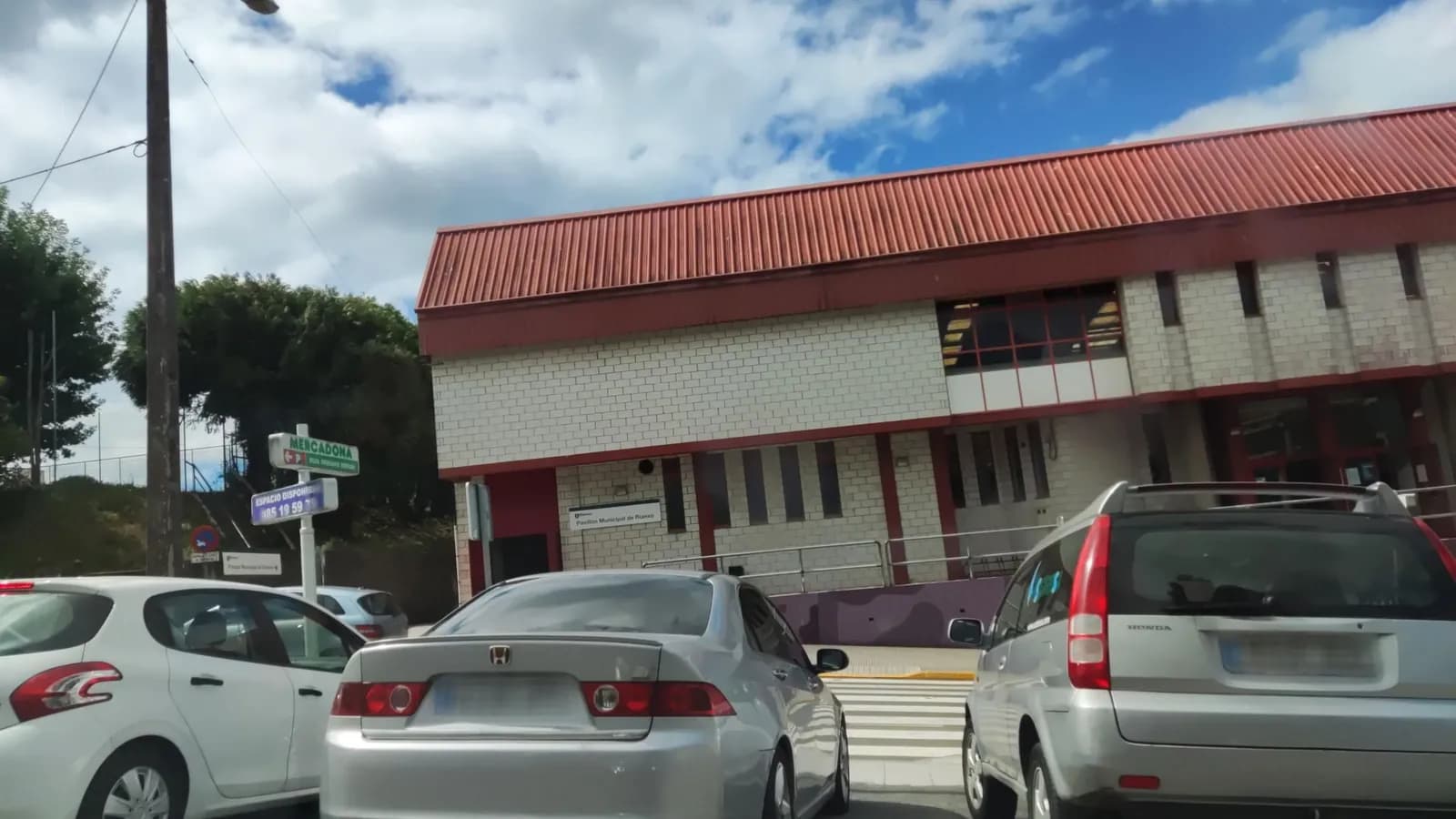 Aparcamiento gratuito en Rúa Irmáns Insua en Rianxo (A Coruña)