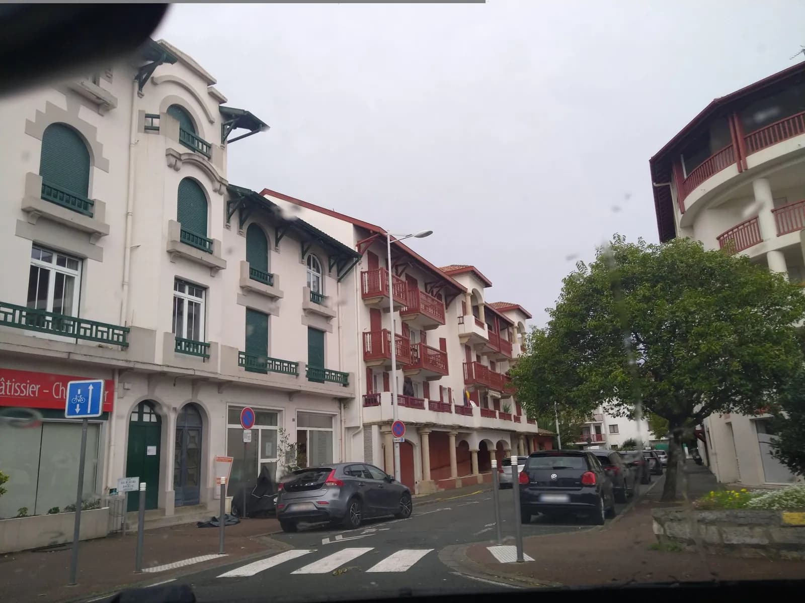 Aparcamiento gratuito en Rue des Acacias en Hondarribia (Gipuzkoa)