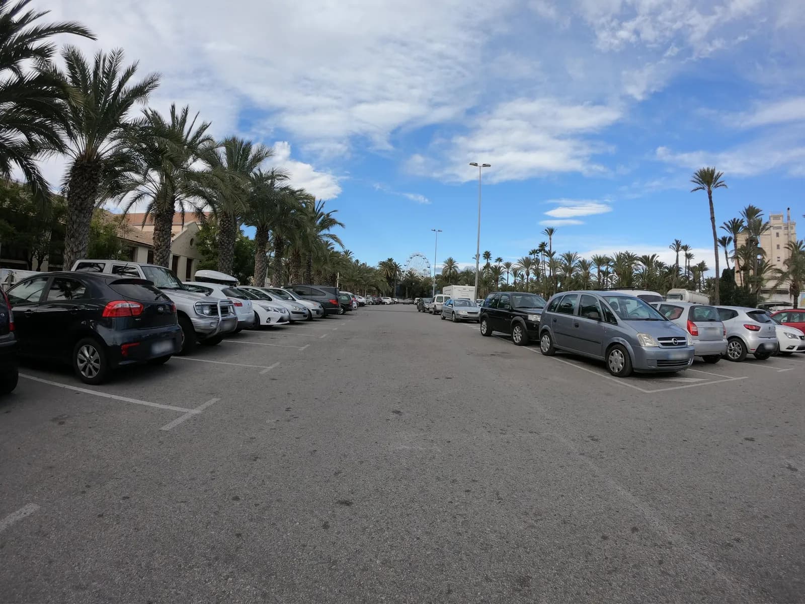 Parking público gratuito de Cándalix, Elche (junto a L'Aljub) en Elche (Alicante)