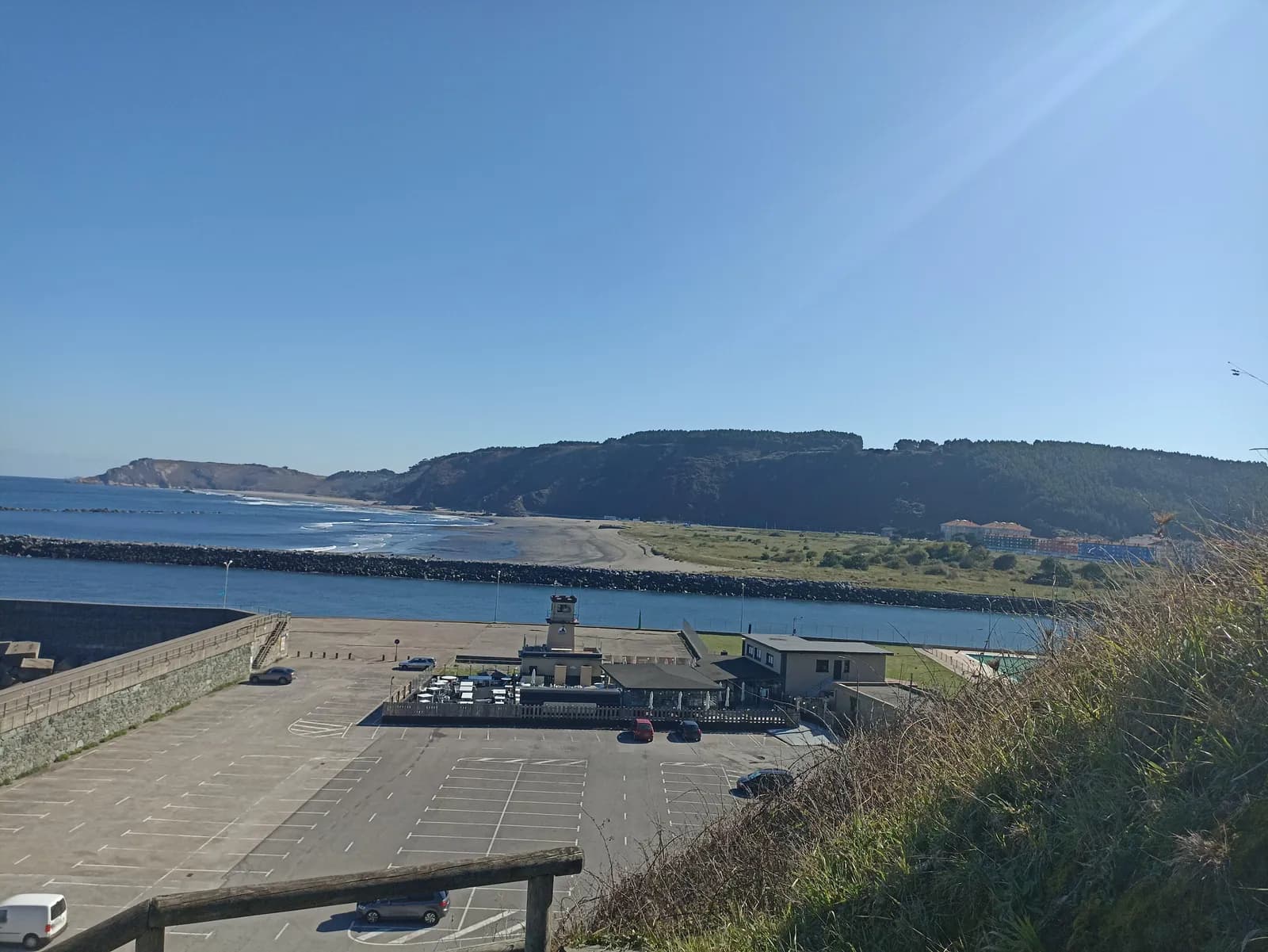 Área de autocaravanas Puerto Chico en Muros de Nalón (Asturias) en Muros de Nalón (Asturias)