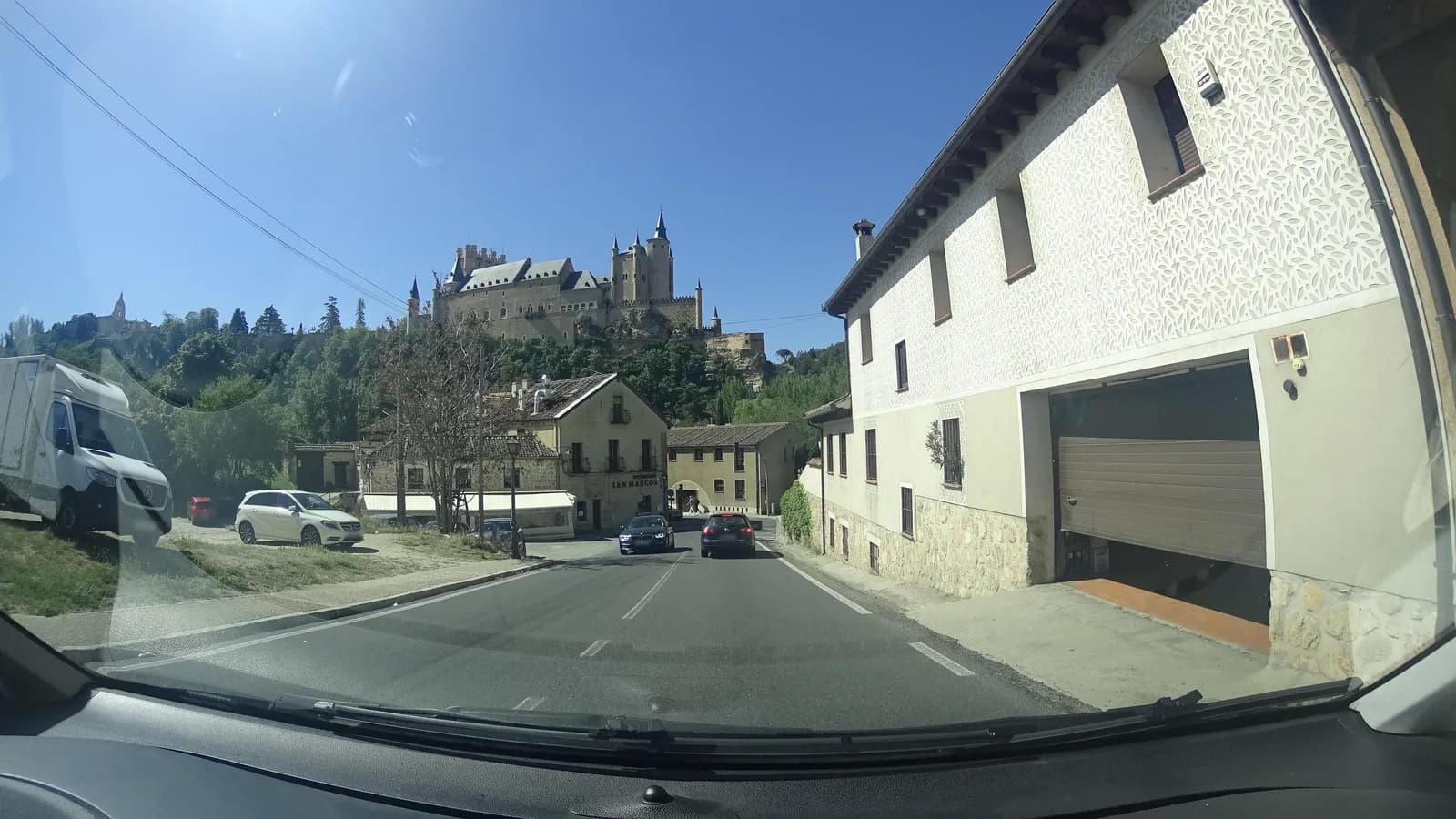 Parking gratuito cerca del Alcázar de Segovia (San Marcos) en Segovia