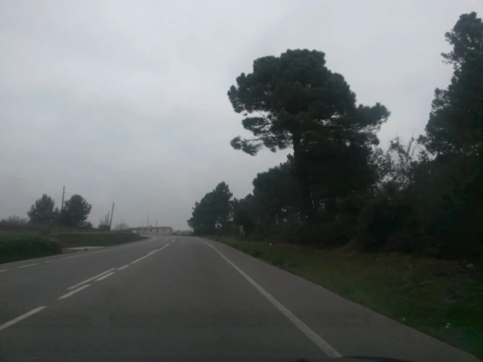Área de aparcamiento en el oeste de Rupià en Rupià (Girona)