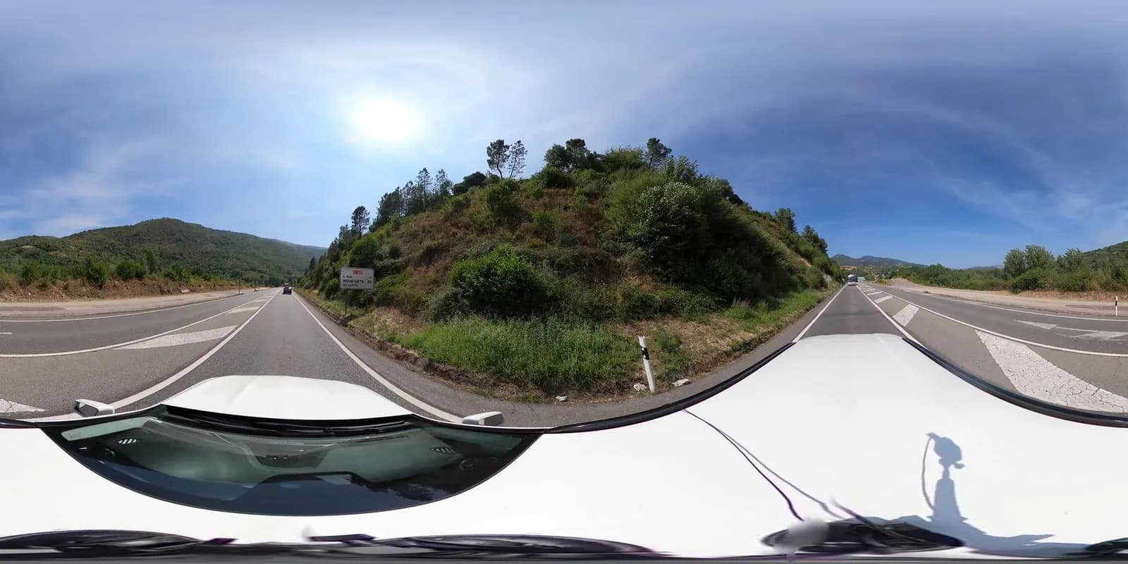 Parking — Paladium en Vilamartin de Valdeorras (Ourense)