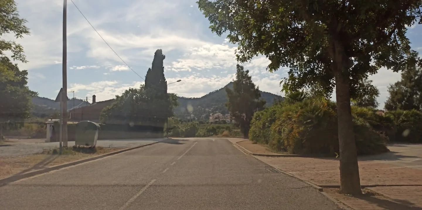 Parking gratuito Barri de Can Julià, 2 Parking en Barcelona