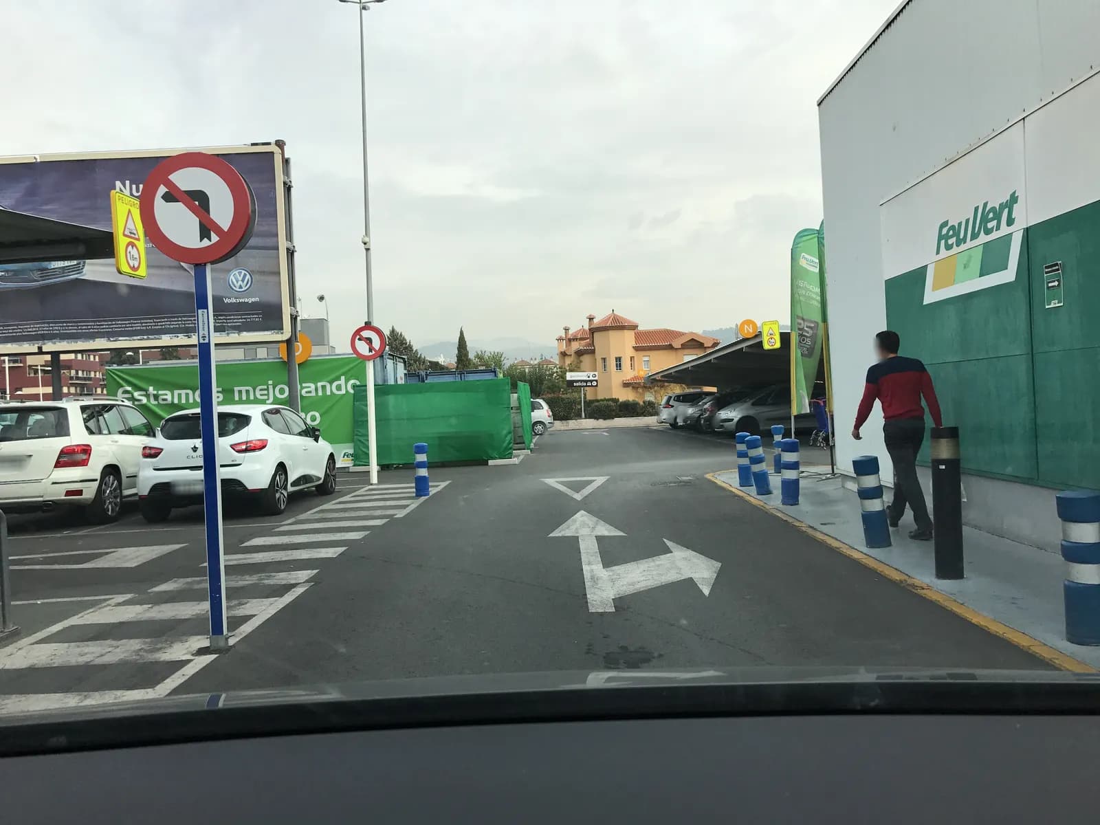 Parking gratuito Carrefour en Granada