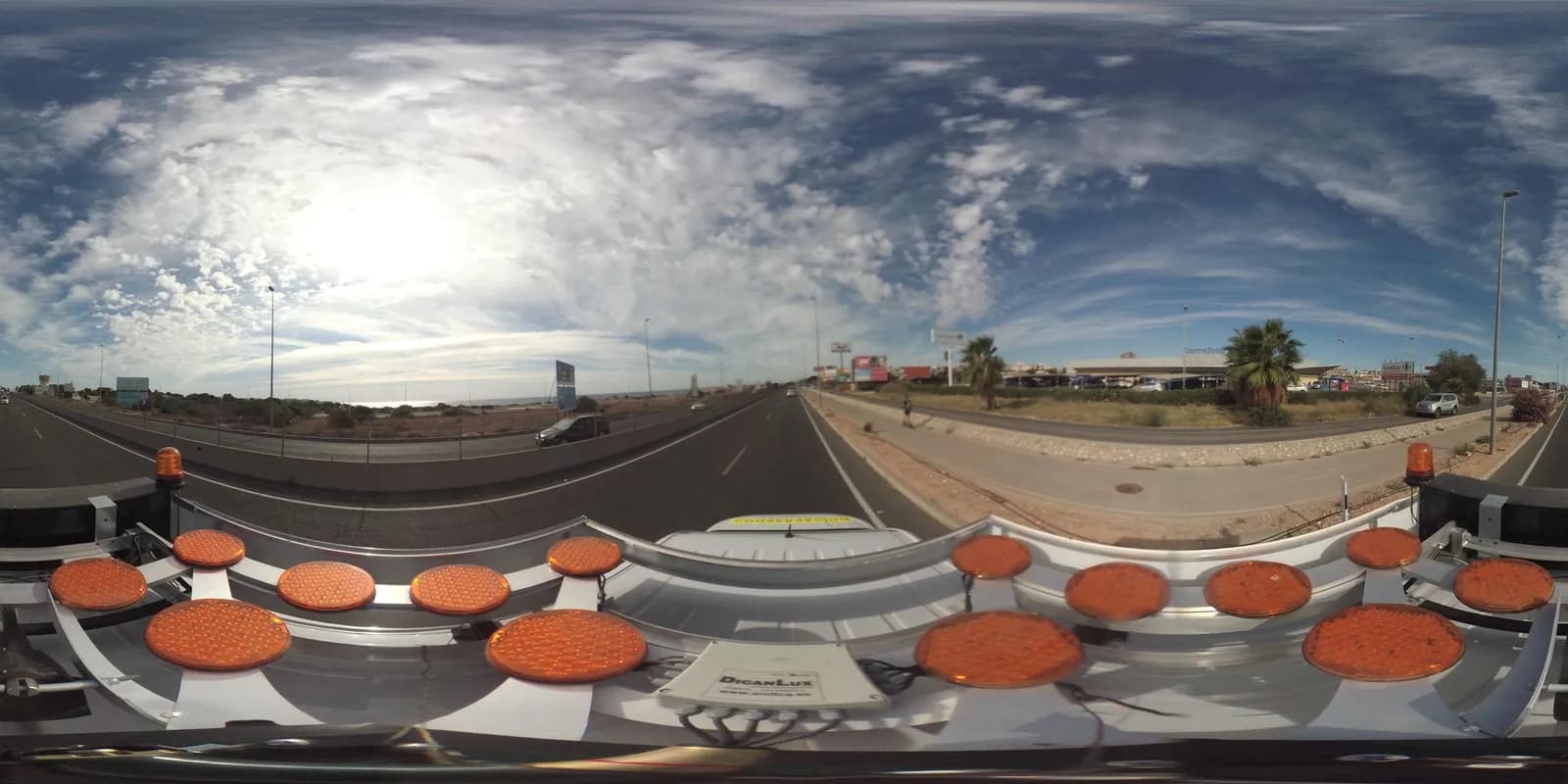 Parking gratuito Carrefour en Torrevieja (Alicante)