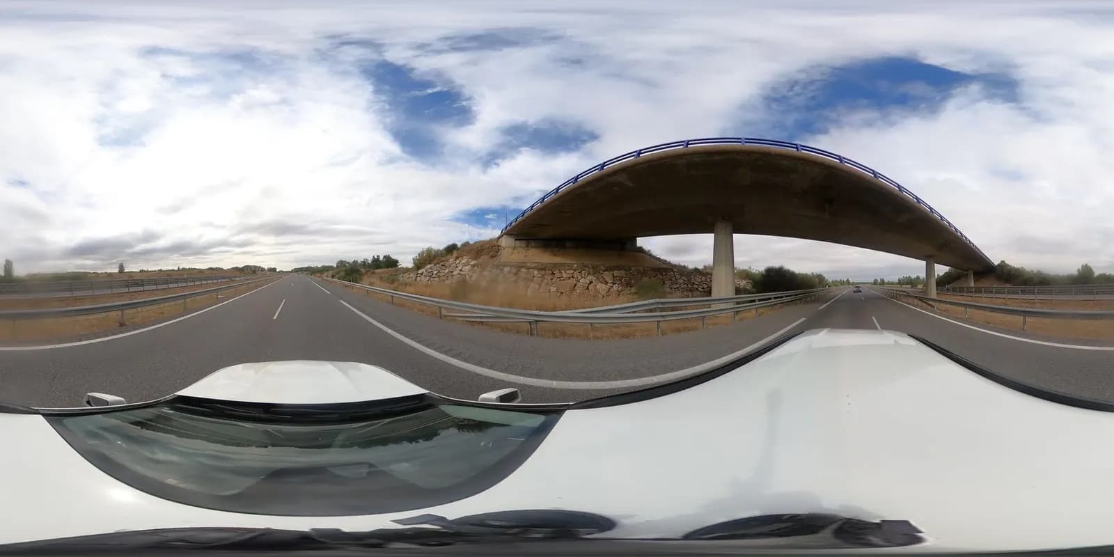 Parking gratuito Embarcadero Carrecalzada en Melgar de Fernamental (Burgos)