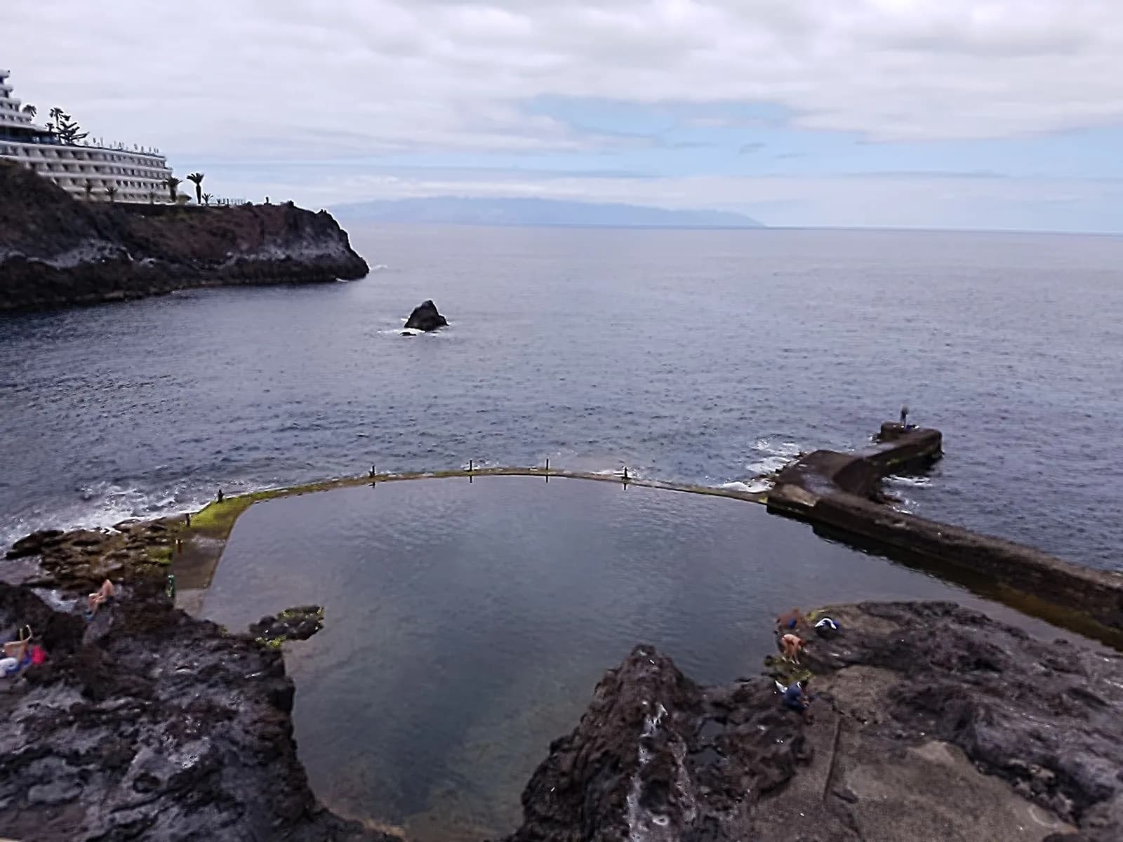 Parking gratuito Free and quiet parking en Santiago del Teide (Santa Cruz de Tenerife)