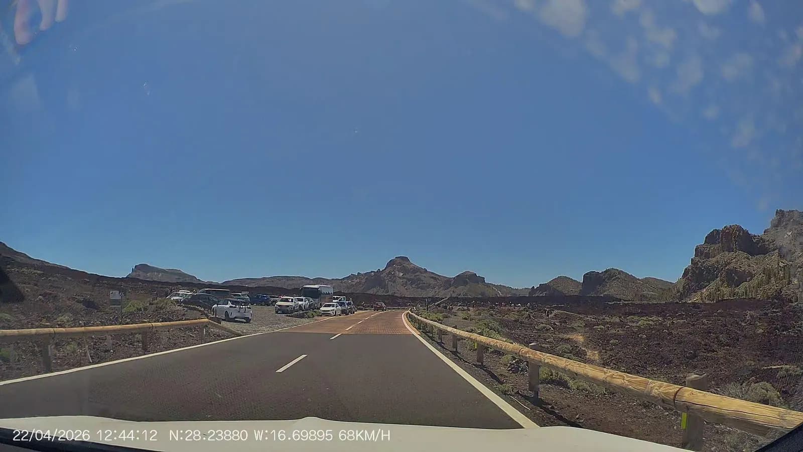 Parking gratuito Mirador Narices del Teide en Guía de Isora (Santa Cruz de Tenerife)
